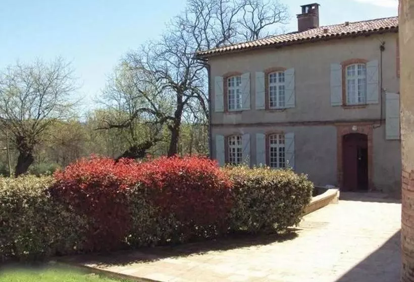 Aamiaismajoitus (B&B) Domaine De Belcayre