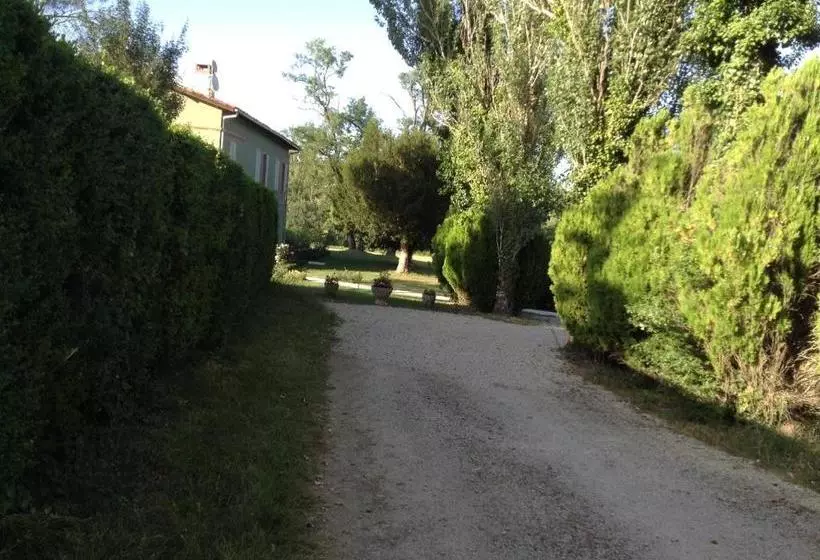 Aamiaismajoitus (B&B) Domaine De Belcayre