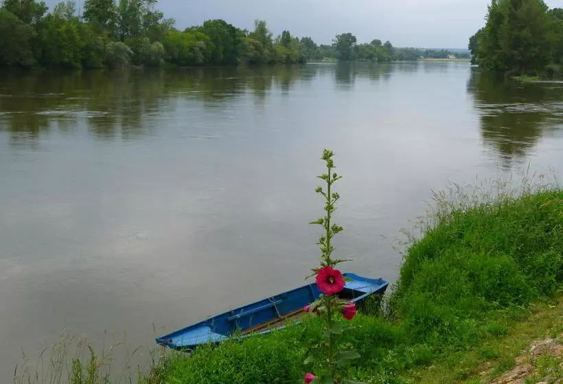 Aamiaismajoitus (B&B) Escale De Loire