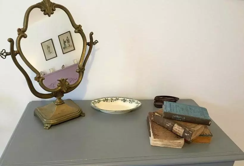 Aamiaismajoitus (B&B) Ferme De Riou