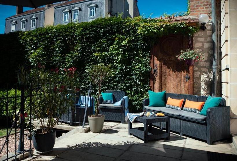 住宿加早餐 La Demeure Des Sacres Cathédrale