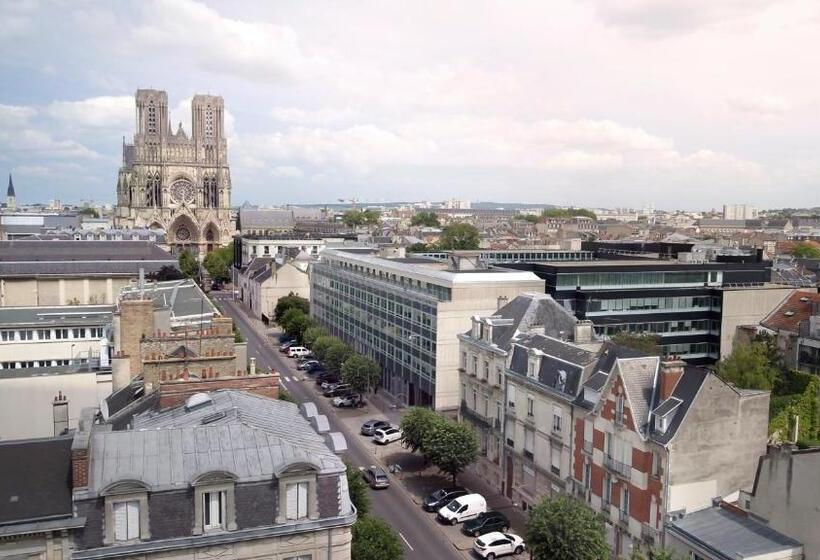 住宿加早餐 La Demeure Des Sacres Cathédrale