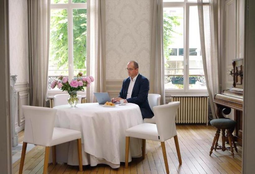 住宿加早餐 La Demeure Des Sacres Cathédrale