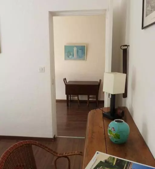 تختخواب و صبحانه La Nesquière Chambres D Hôtes