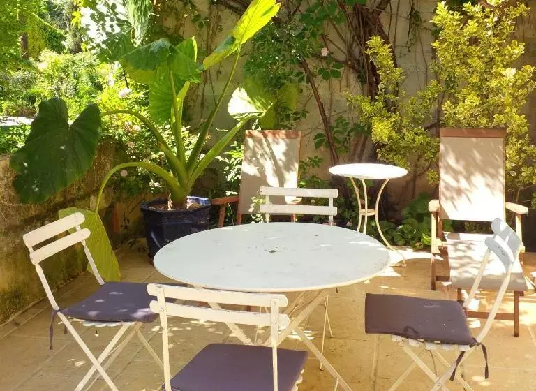 تختخواب و صبحانه La Nesquière Chambres D Hôtes