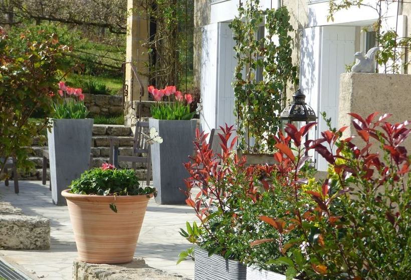 تختخواب و صبحانه La Romantique