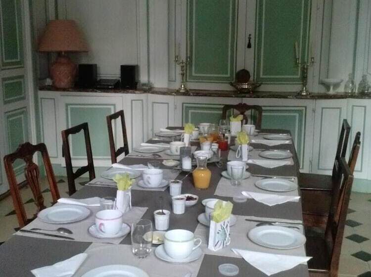 مبيت وإفطار Le Château De La Vierge