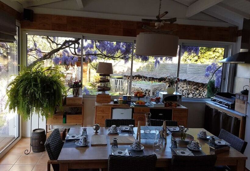 Bed and Breakfast Le Clos Des Romarins