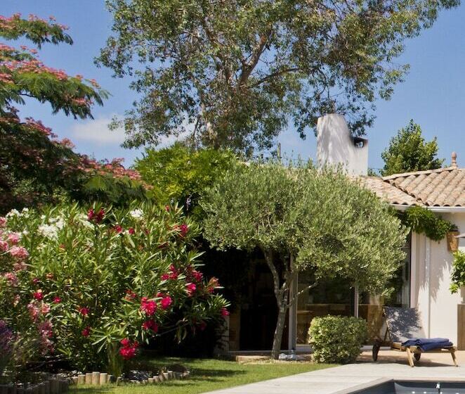 Bed and Breakfast Le Clos Des Romarins