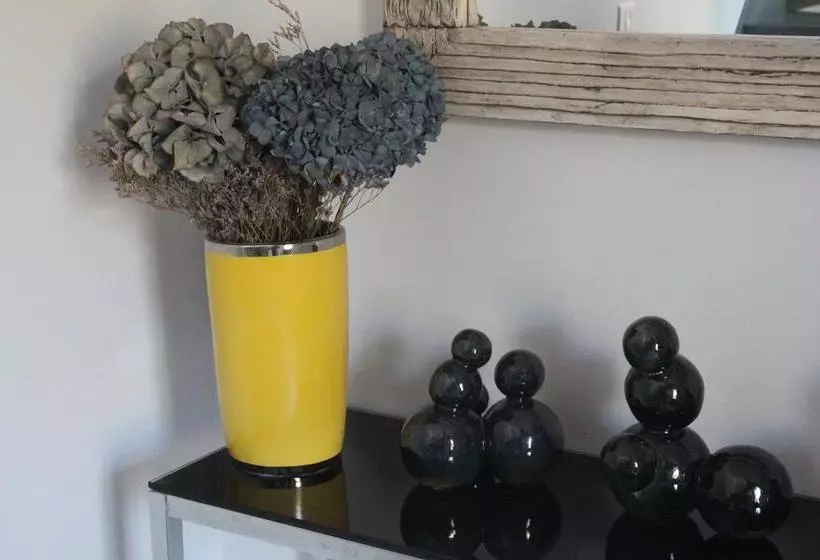 تختخواب و صبحانه Le Mas Des Lônes