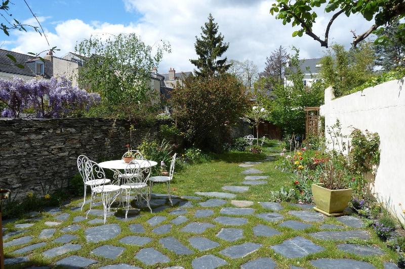 مبيت وإفطار Le Petit Quernon