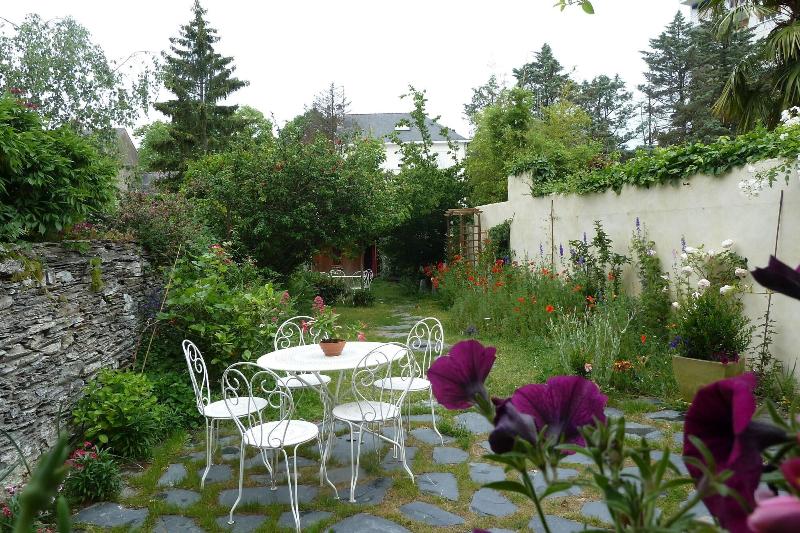 مبيت وإفطار Le Petit Quernon