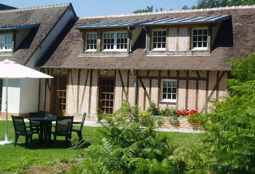 Aamiaismajoitus (B&B) Les Vieux Guays