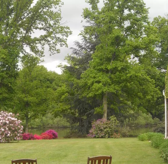 Aamiaismajoitus (B&B) Les Vieux Guays