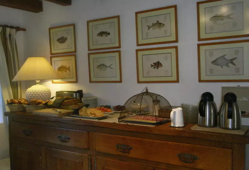 Aamiaismajoitus (B&B) Les Vieux Guays