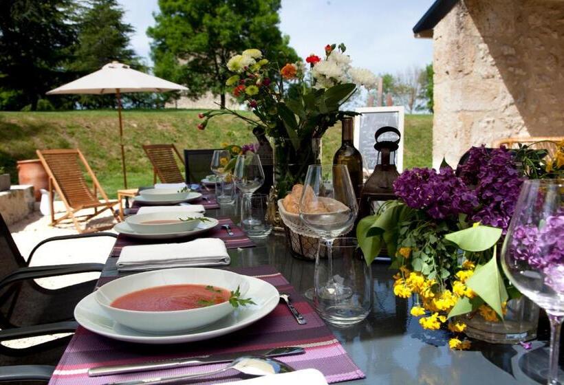 ベッドアンドブレックファースト Maison D Hôtes De Charme Les Bruhasses