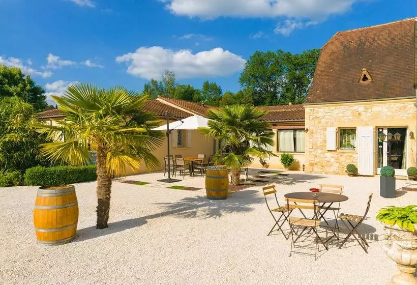 Aamiaismajoitus (B&B) La Barde Montfort, Votre Maison D Hôtes à 4 Kms De Sarlat Dordogne