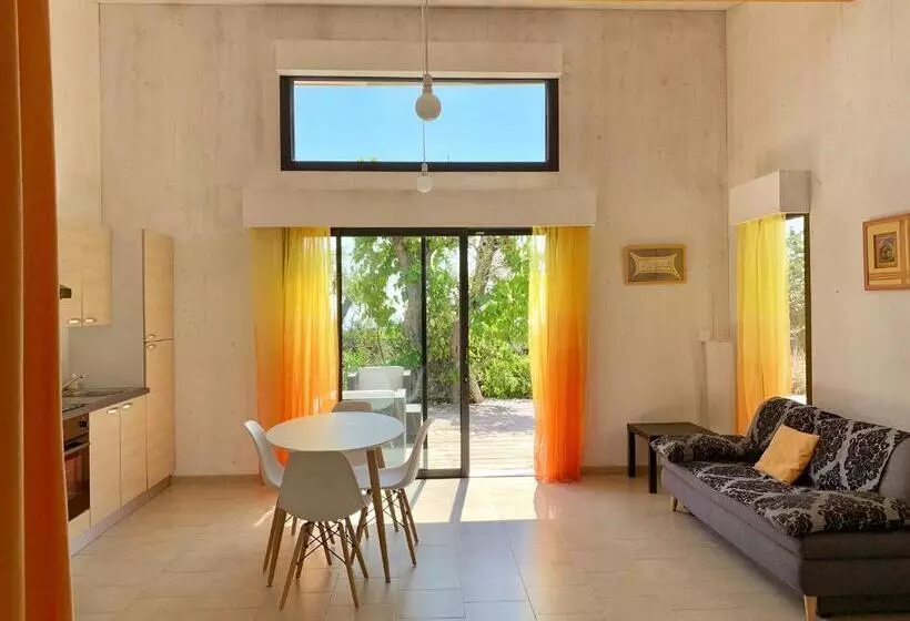 تختخواب و صبحانه Maison D'hôtes Bleu Azur