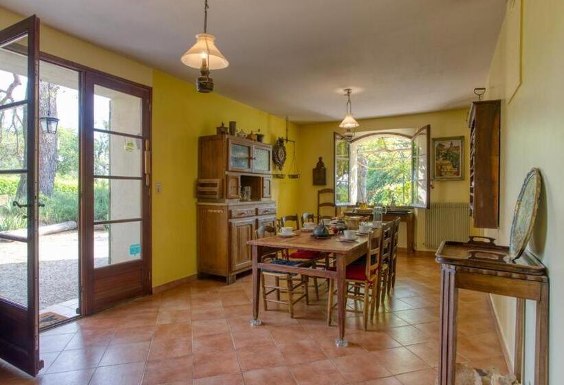 민박 Mas De Bacalan