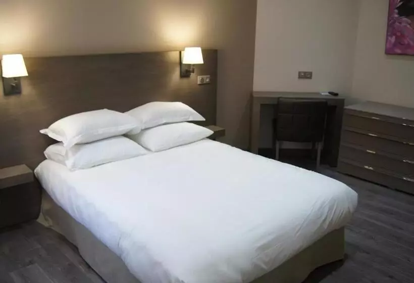 ホテル Auberge Du Cheval Blanc