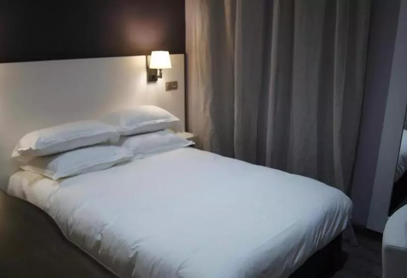 ホテル Auberge Du Cheval Blanc