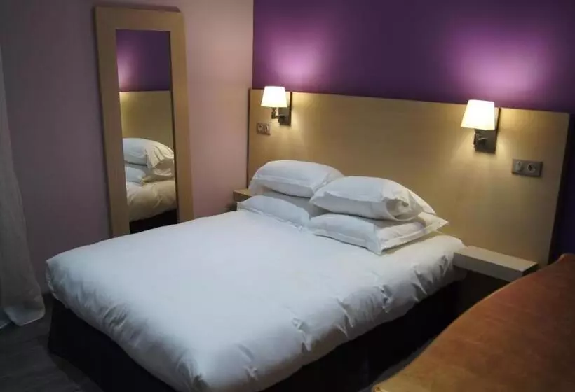 ホテル Auberge Du Cheval Blanc
