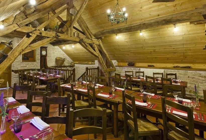 Отель De La Beursaudiere