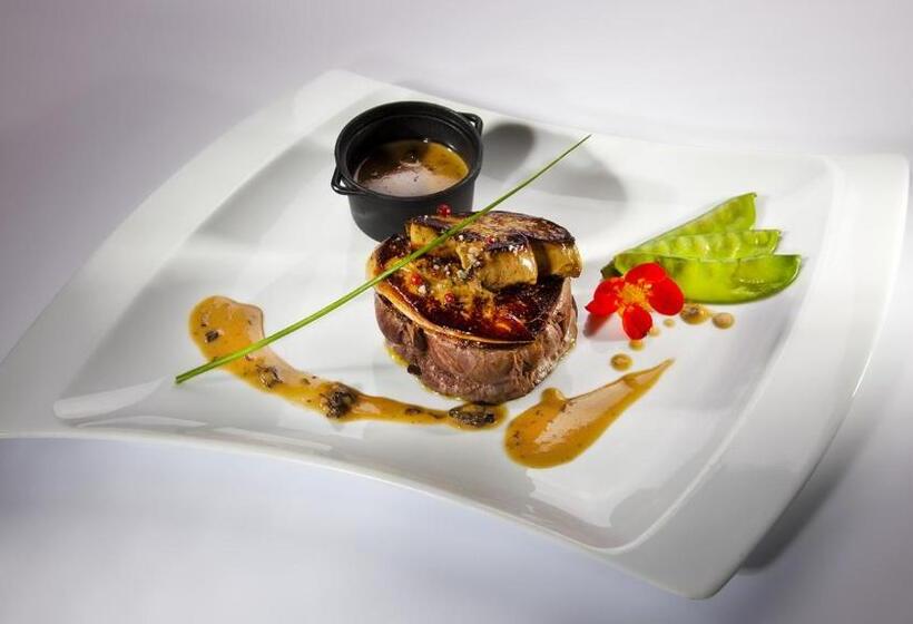 Отель De La Beursaudiere