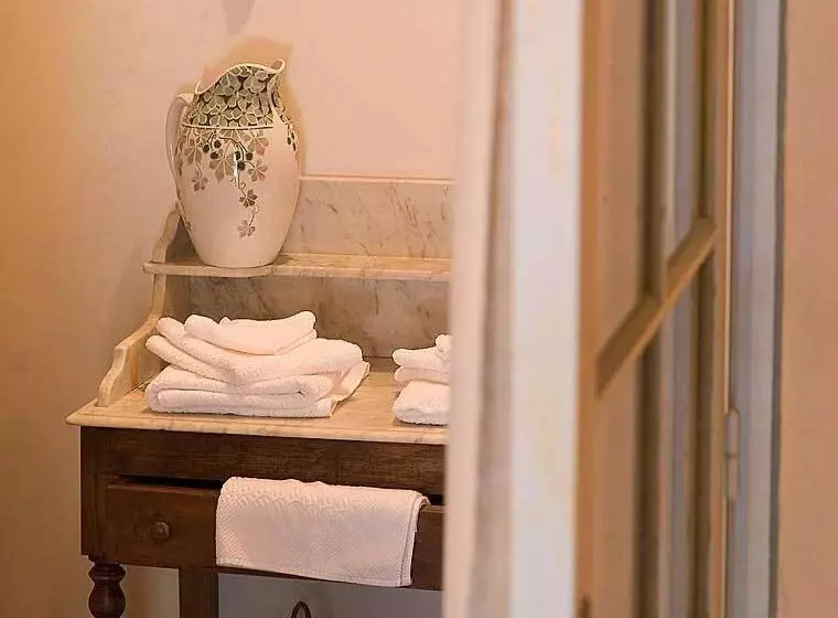 Hotel De La Beursaudiere