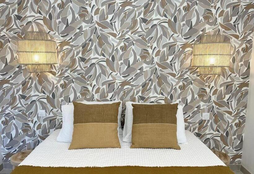 فندق Domaine De Licetto