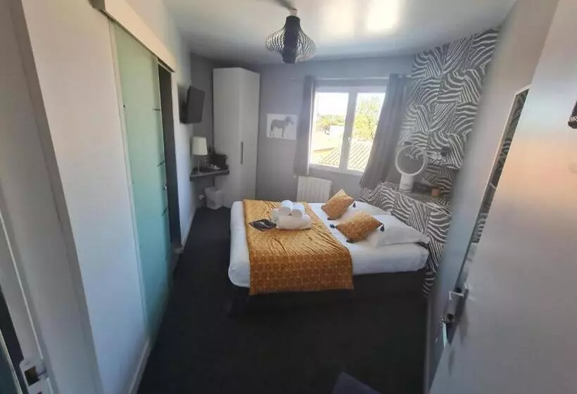 ホテル Hôtel De Charme Le Sens