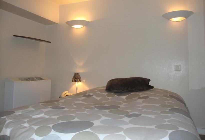 호텔 Hôtel Restaurant De La Place