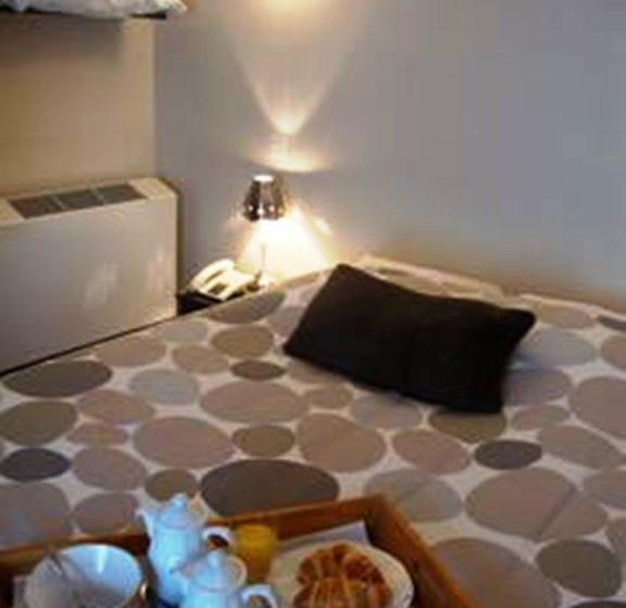 호텔 Hôtel Restaurant De La Place