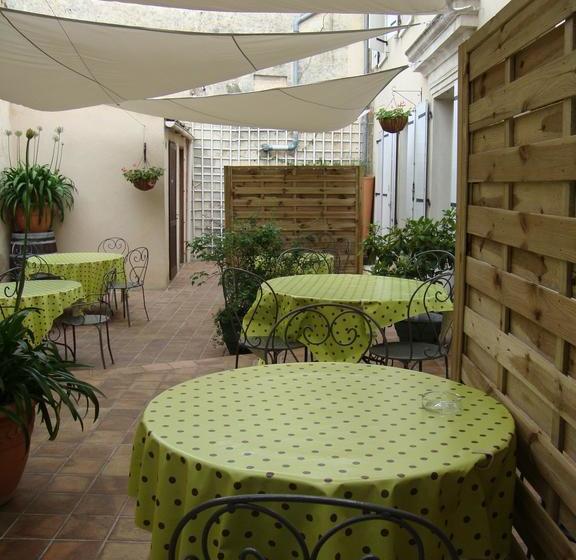 호텔 Hôtel Restaurant De La Place