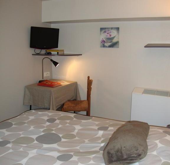 호텔 Hôtel Restaurant De La Place