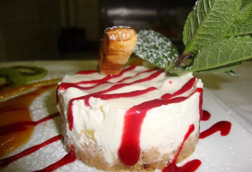 ホテル Hôtel Restaurant De La Place