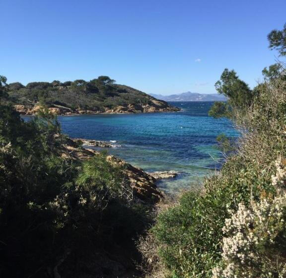 בית מלון כפרי Auberge Des Glycines