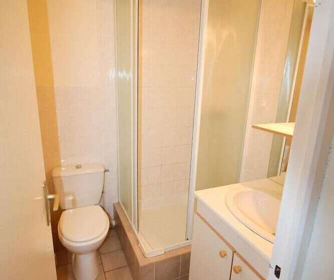 فندق Logis Hôtel & Restaurant Au Clos Paillé Charme & Caractère