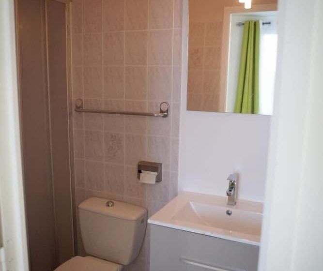 فندق Logis Hôtel & Restaurant Au Clos Paillé Charme & Caractère