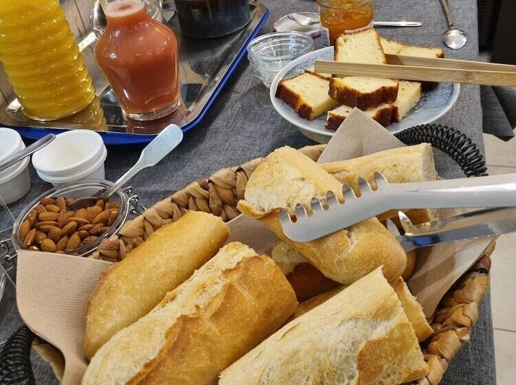 فندق Logis Hôtel La Clé Des Songes