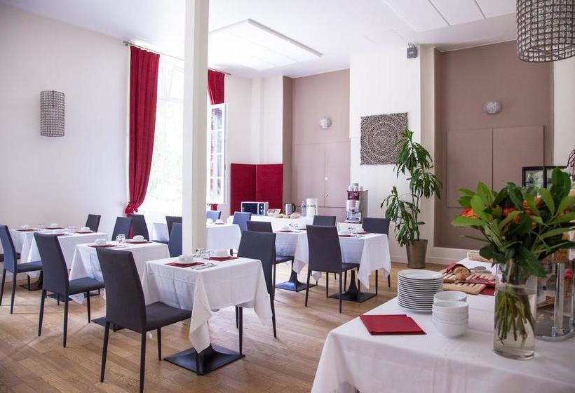 هتل The Originals Boutique, Hôtel Maison De L Abbaye