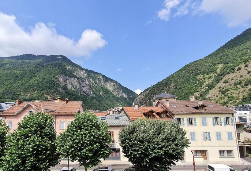 בית מלון כפרי Terminus Hôtel Des 3 Vallées