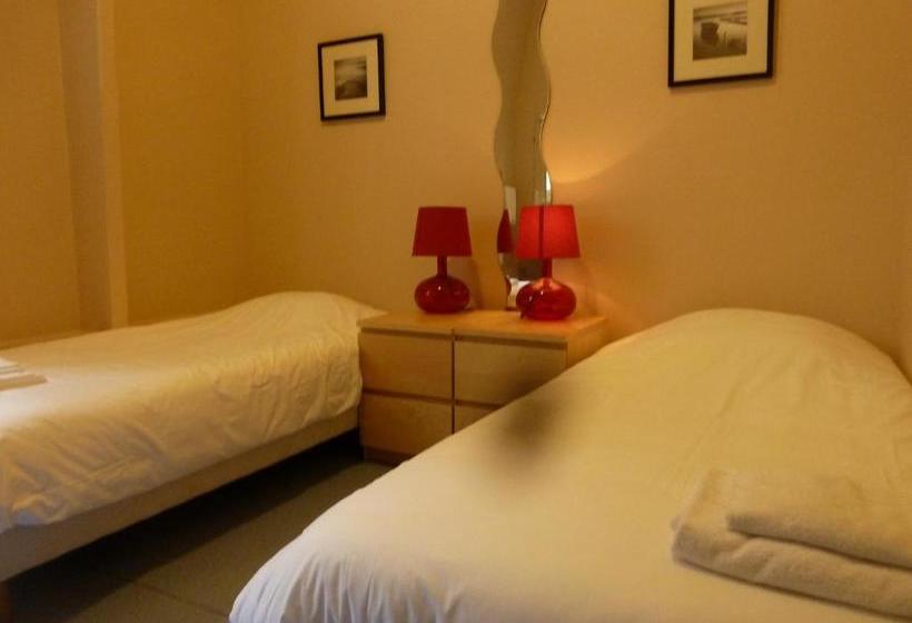 هتل The Originals Boutique, Hôtel Maison De L Abbaye