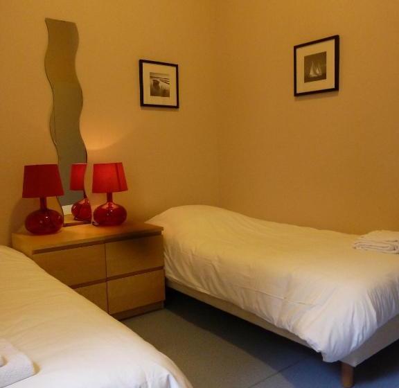 هتل The Originals Boutique, Hôtel Maison De L Abbaye