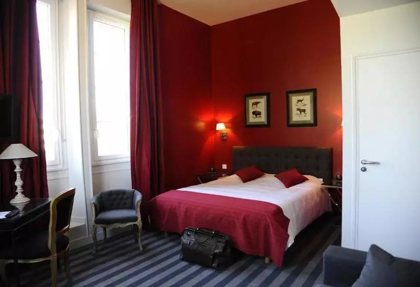 Hotelli The Originals Boutique, Hôtel Maison De L Abbaye