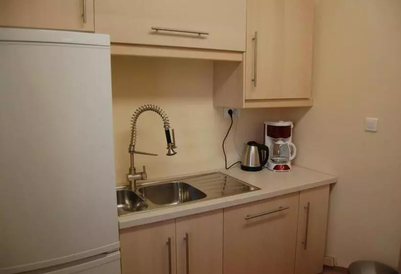 Aamiaismajoitus (B&B) Douce France 82