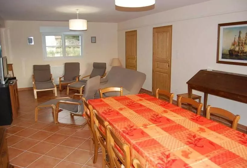 Aamiaismajoitus (B&B) Douce France 82