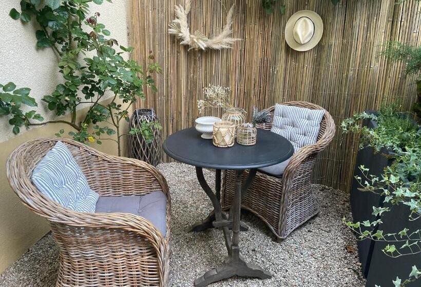 Aamiaismajoitus (B&B) Chambre D Hotes La Villa Molina