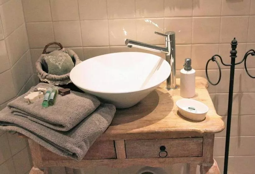 تختخواب و صبحانه Chambre D Hotes La Villa Molina