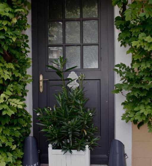 Aamiaismajoitus (B&B) Chambre D Hotes La Villa Molina